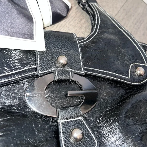 Y2K Guess Hobo Bag - Picture 3 of 6